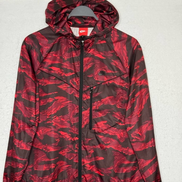 Nike Packable Camouflage Windbreaker Trail Jacket Women’s Size Medium - Picture 1 of 6